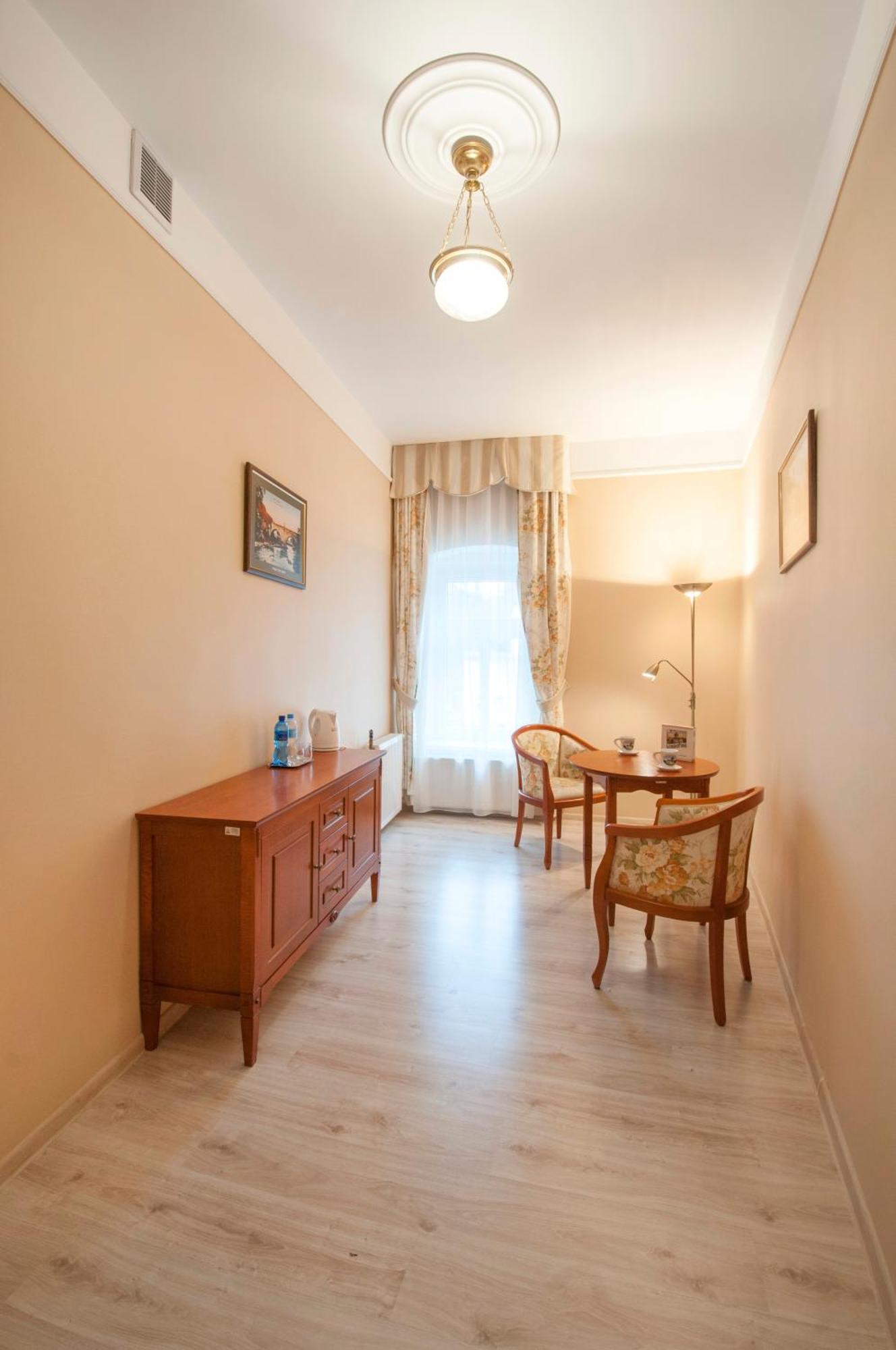 Zdroj Wojciech Aparthotel Ladek-Zdroj Exterior photo