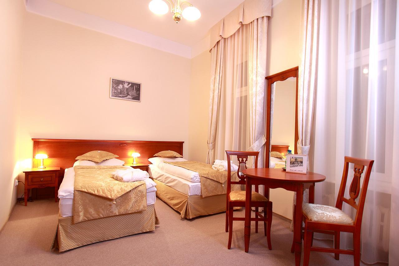 Zdroj Wojciech Aparthotel Ladek-Zdroj Exterior photo