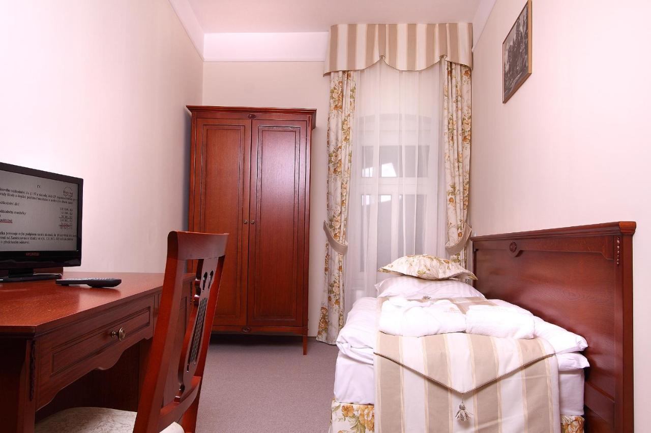 Zdroj Wojciech Aparthotel Ladek-Zdroj Exterior photo