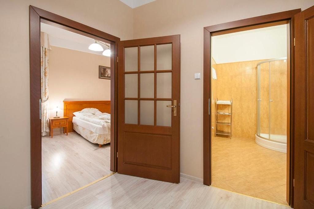 Zdroj Wojciech Aparthotel Ladek-Zdroj Exterior photo